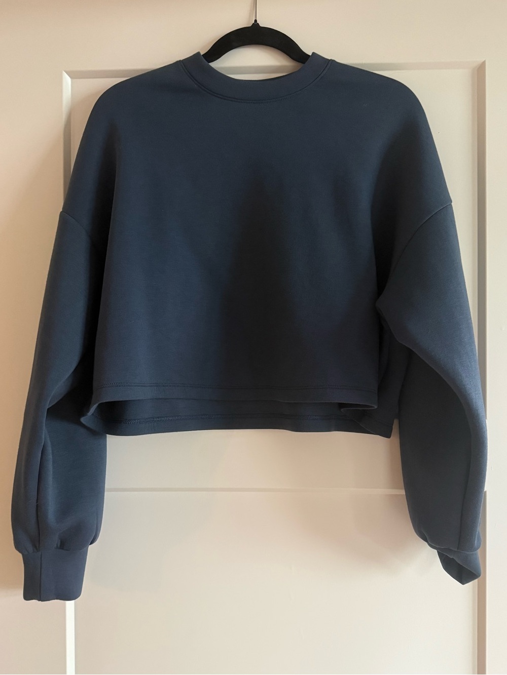 Old Navy Active Bounce Fleece Cropped Crewneck Sweatshirt - Warm Navy Small S